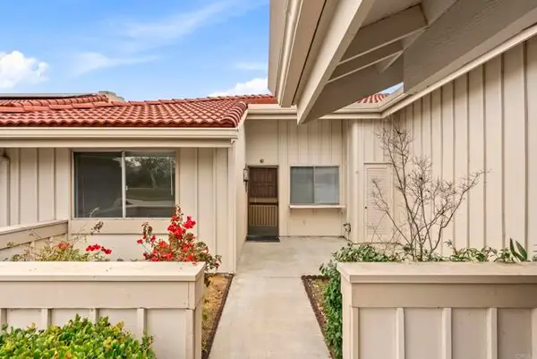 17463 Plaza Abierto  #25, San Diego, CA 92128