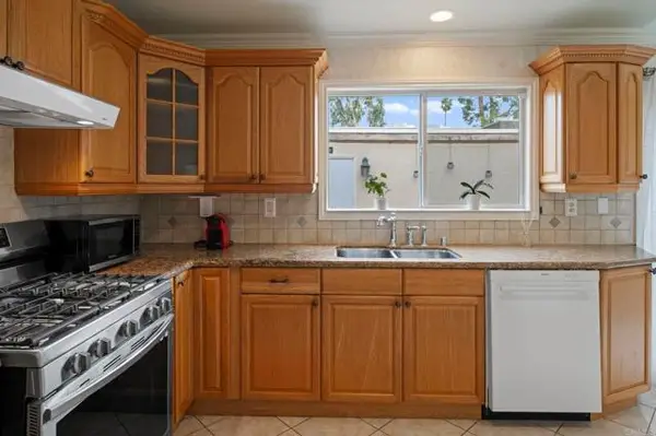 6521 Wystone Avenue  #3, Reseda, CA 91335