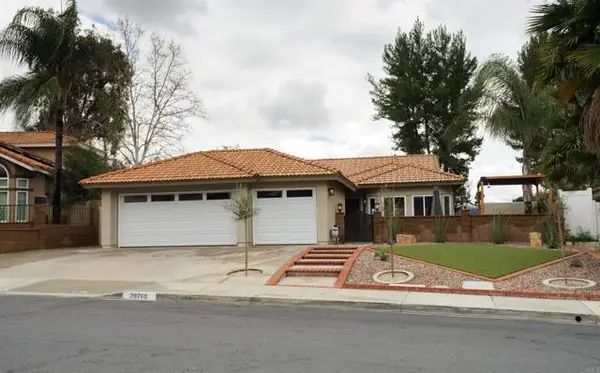 39760 Notting Hill Rd, Murrieta, CA 92563