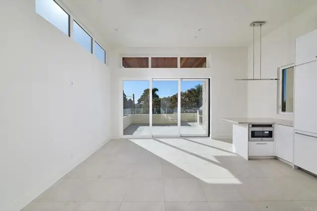 3903 Haines, San Diego, CA 92109 - #2