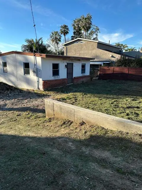 844 Saxony Road, Encinitas, CA 92024