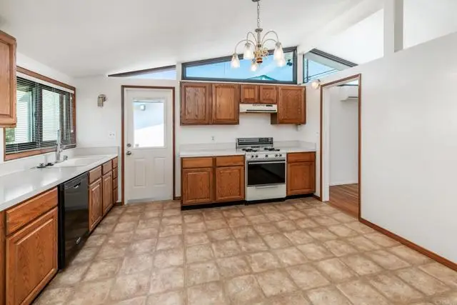 6889 Glenroy Street, San Diego, CA 92120 - #3