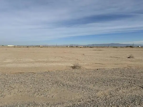 1102 Stanford Avenue, Thermal, CA 92274