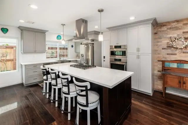 2416 La Pluma Lane, Carlsbad, CA 92009 - #2