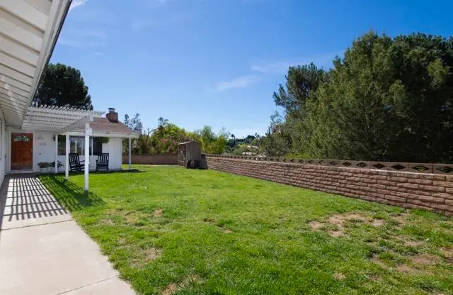 500 Beaumont Drive, Vista, CA 92084 - #2