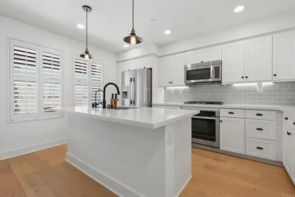 1678 Fairlead Avenue, Carlsbad, CA 92011