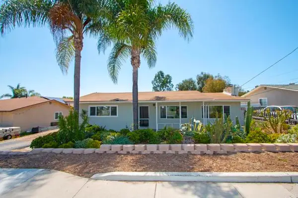 976 Olive Avenue, Vista, CA 92083