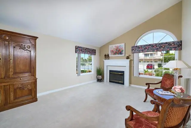 11973 Calle Parral, San Diego, CA 92128 - #3