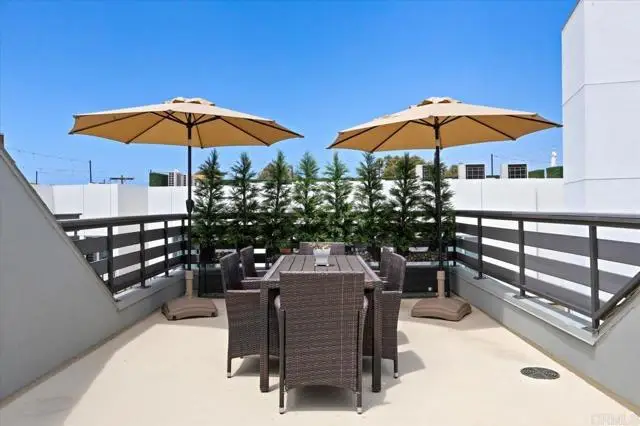 2511 State Street, Carlsbad, CA 92008 - #3