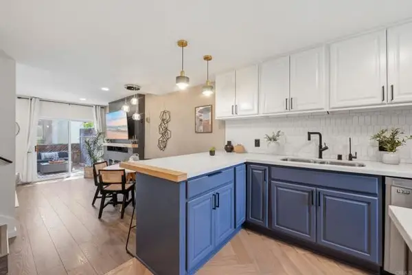 2349 Altisma Way  #B, Carlsbad, CA 92009