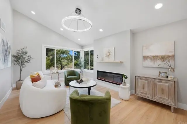 2640 Chestnut Avenue, Carlsbad, CA 92010 - #3