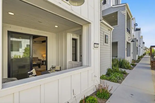 1601 San Remo Place  #101, Encinitas, CA 92024