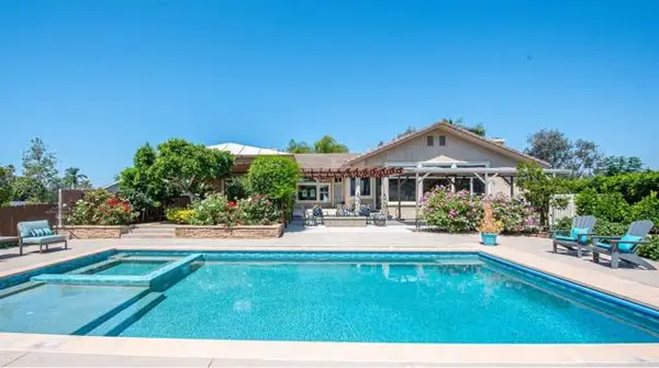 1130 Melrose Way, Vista, CA 92081