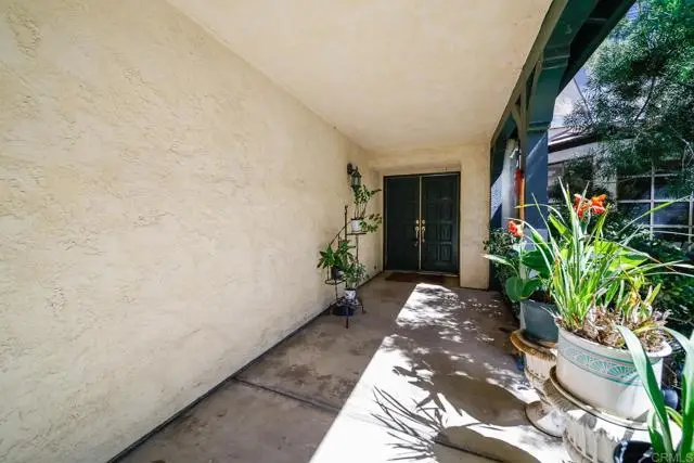 412 Taylor Street, Vista, CA 92084 - #2