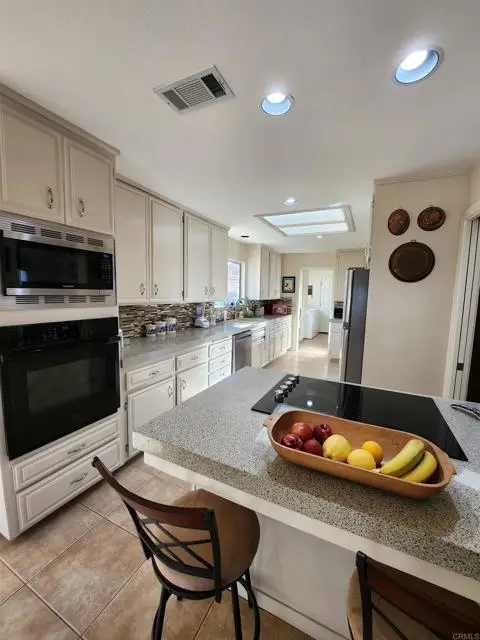 1066 RIDGE HEIGHTS Drive, Fallbrook, CA 92028 - #3