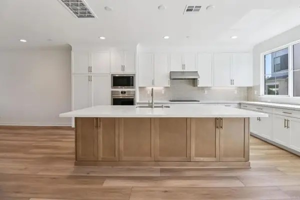 4942 Spirea Way, Carlsbad, CA 92008