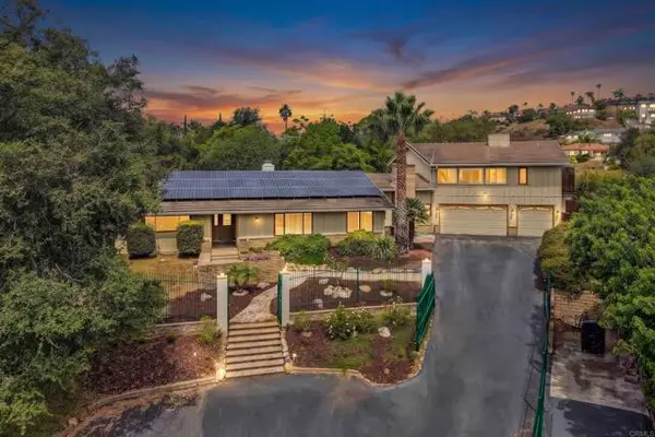 3056 Overhill Drive, Vista, CA 92084