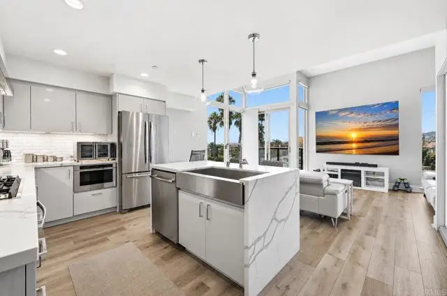3030 Jarvis Street  #7, San Diego, CA 92106 - #2