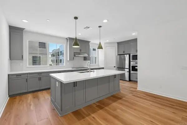 4949 Thistle Way, Carlsbad, CA 92008