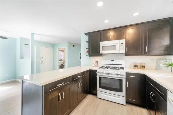 1320 Palomar Place, Vista, CA 92084