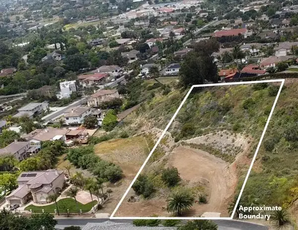 132 Luzeiro Drive, Vista, CA 92084