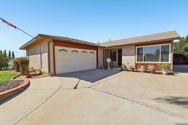 1426 Manzanita Avenue, Escondido, CA 92027