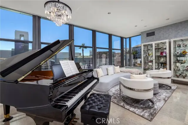 345 Colorado Boulevard  #404, Pasadena, CA 91101 - Image #1