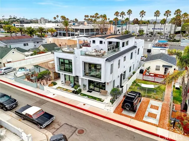 506 Clubhouse Avenue, Newport Beach, CA 92663 - Image #3