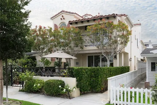 618 Iris Avenue  #B, Corona Del Mar, CA 92625 - #2