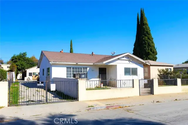 57 Arbor, Long Beach, CA 90805 - Image #2