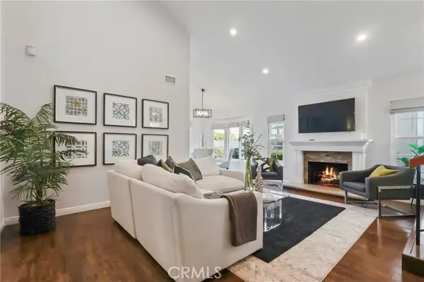 58 Rockwood, Irvine, CA 92614