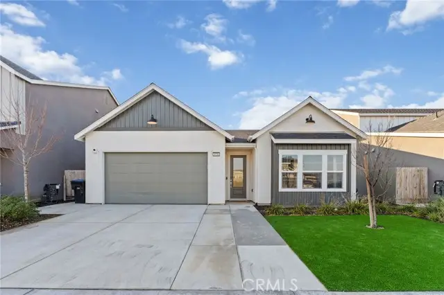 3731 Summers Court, Visalia, CA 93291 - Image #2