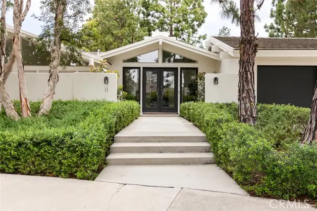 11 Greenbriar, Newport Beach, CA 92660 - #1