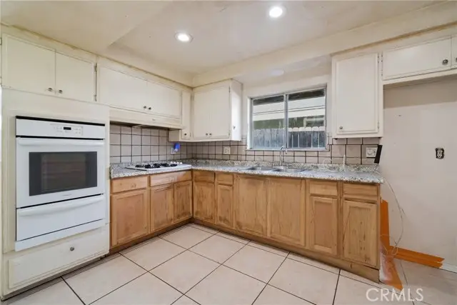 506 Arapaho Drive, Santa Ana, CA 92704 - Image #3