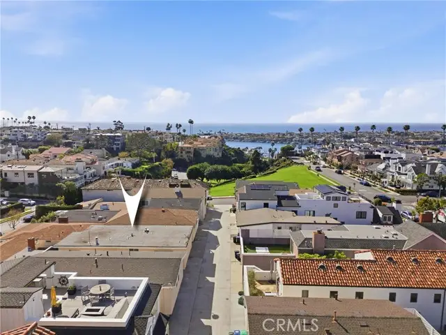 429 Carnation Avenue, Corona Del Mar, CA 92625 - Image #2