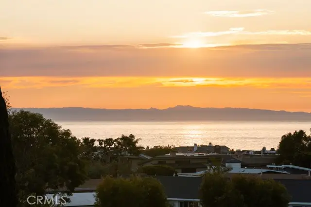 511 Seaward, Corona Del Mar, CA 92625 - Image #2