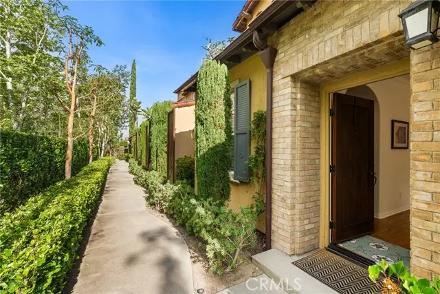 82 Bower Tree, Irvine, CA 92603 - #2