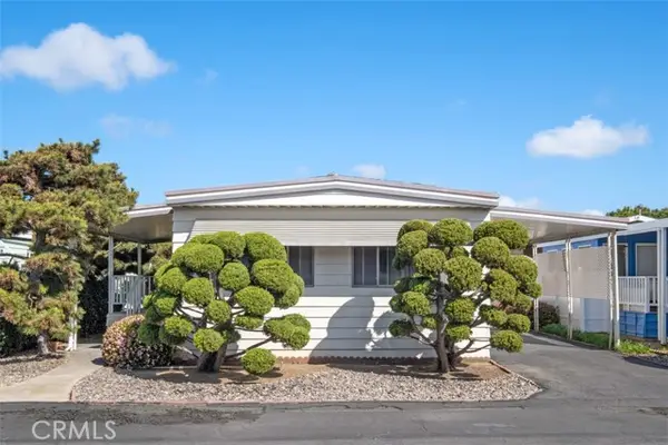 1750 Whittier Avenue  #27, Costa Mesa, CA 92627