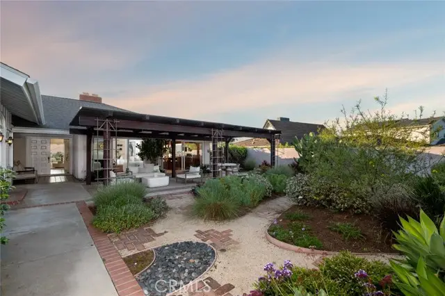 2421 Blackthorn Street, Newport Beach, CA 92660 - #3