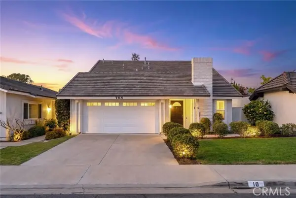 10 Poinsettia, Irvine, CA 92604