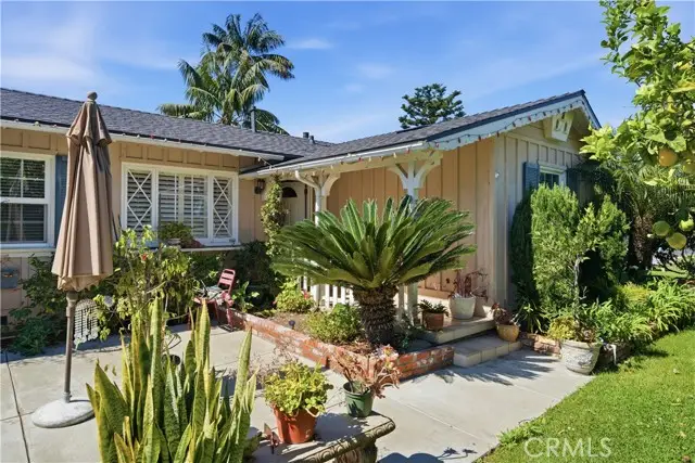 375 21st, Costa Mesa, CA 92627 - #3