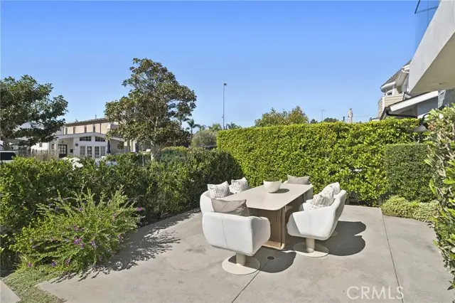 716 Heliotrope, Corona Del Mar, CA 92625 - #3