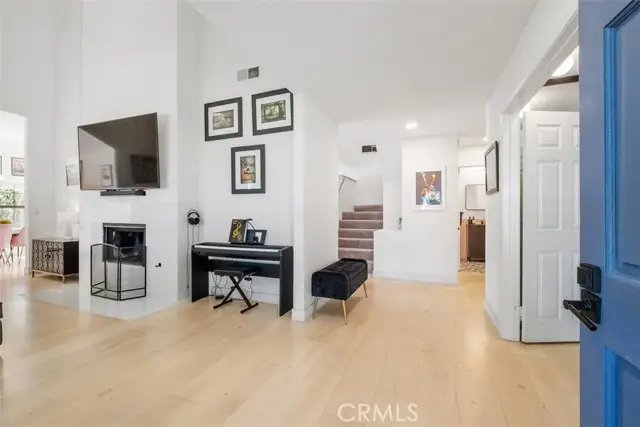 453 Yale, Irvine, CA 92614 - #3