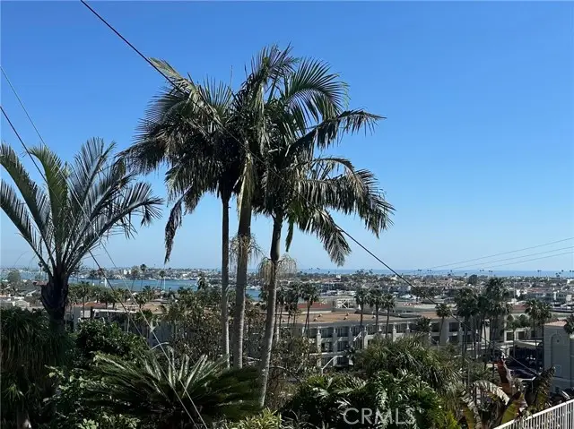 1221 Kings Road, Newport Beach, CA 92663 - #1