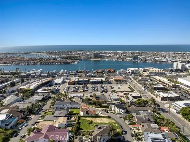 230 Ocean View Avenue, Newport Beach, CA 92663 - #3