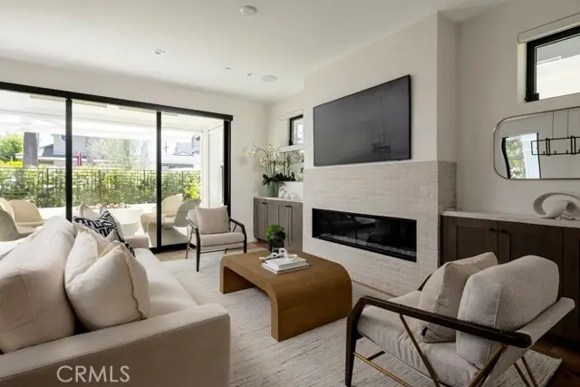 419 Goldenrod Avenue, Corona Del Mar, CA 92625 - #3