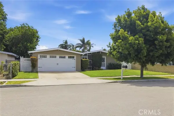 2128 College, Costa Mesa, CA 92627