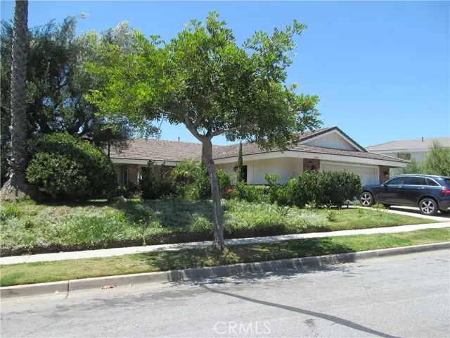 2801 Carob, Newport Beach, CA 92660 - #3