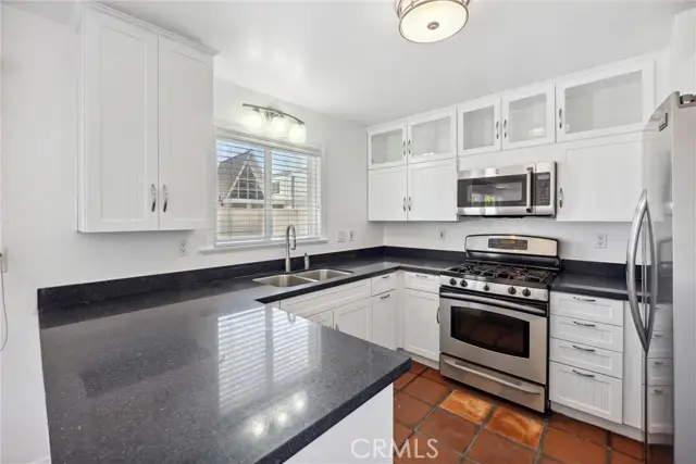 336 Canal Street, Newport Beach, CA 92663 - #2