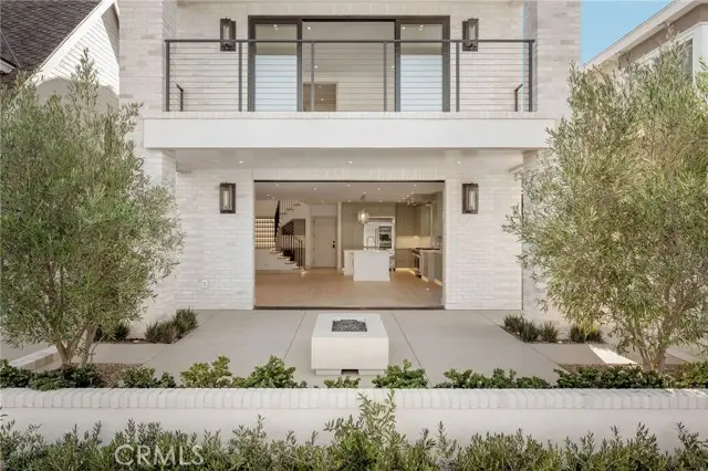 225 Diamond, Newport Beach, CA 92662 - #2